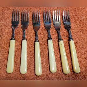 Vintage Forks Set of 6 Cream Handles